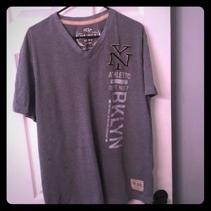 Old Navy Gray V-Neck T-Shirt